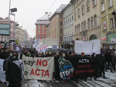 © Radio FM4 | Maria Motter Anti-ACTA-Demonstration in Graz am Beginn der Herrengasse/Hauptplatz